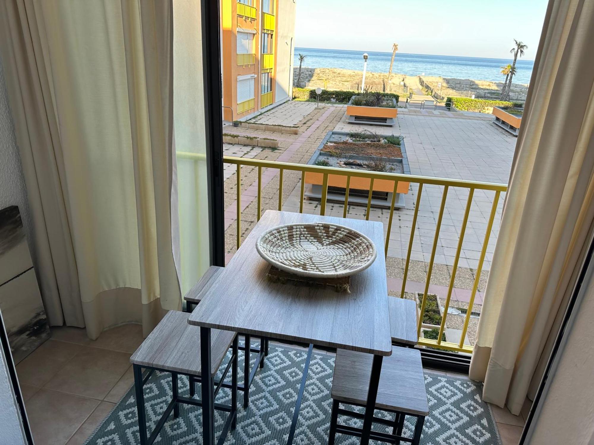 Appartement Vue Mer Ле Баркарес Экстерьер фото